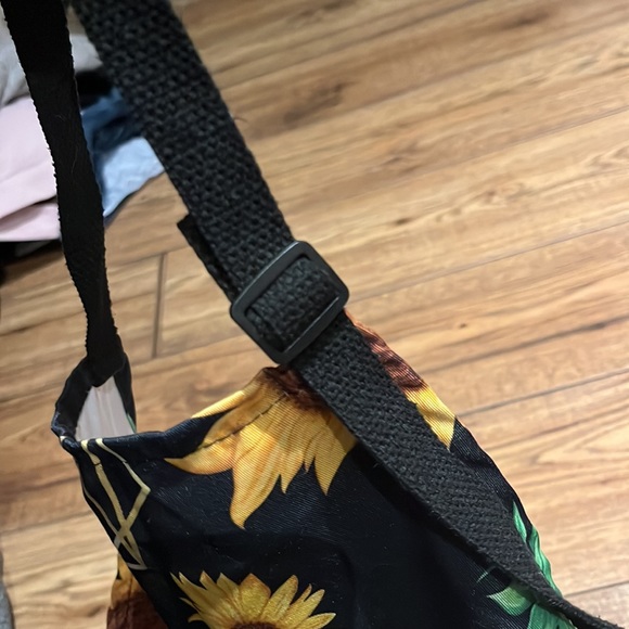 Sunflower apron - Picture 2 of 3